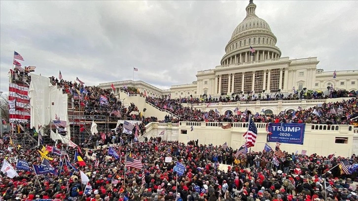 ABD Temsilciler Meclisi Başkanı Pelosi: Kongre baskını gecesi demokrasi kazandı