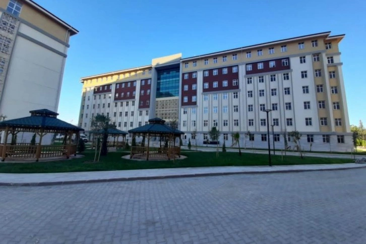 Adana’da yurt kapasitesi genişletildi, yataklar boş kaldı