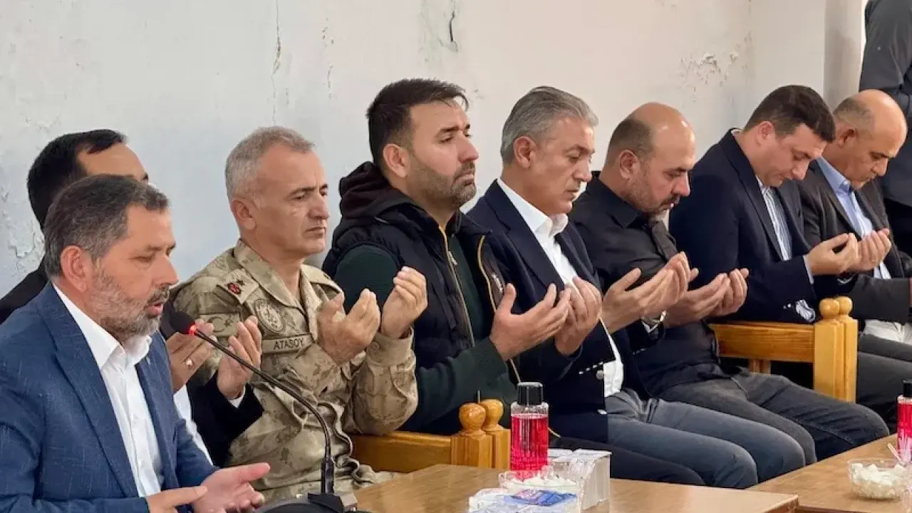 Vali Akkoyun’dan Altı Ferdini Kaybeden Öztürk Ailesine Taziye Ziyareti
