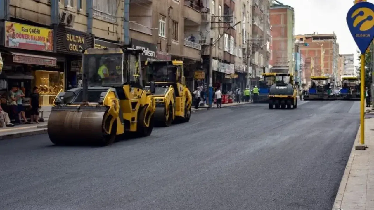 Kent merkezinde ve kırsalda yaklaşık 638 bin ton asfalt serdi