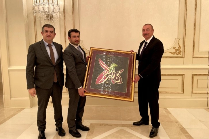 Azerbaycan Cumhurbaşkanı Aliyev, Selçuk ve Haluk Bayraktar’ı kabul etti