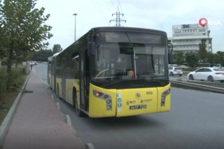 Bahçelievler’de İETT otobüsü yolda kaldı