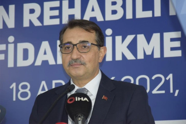 Bakan Dönmez: 'Ne madenlerimizden vazgeçeriz ne de çevremizden'