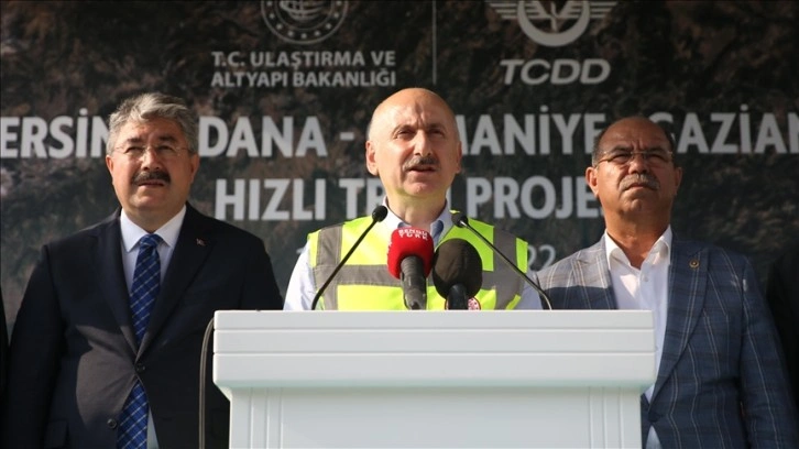 Bakan Karaismailoğlu, Osmaniye'de hızlı tren projesinin tünel yapım çalışmasını inceledi