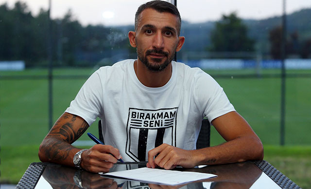 Beşiktaş, Mehmet Topal transferini açıkladı