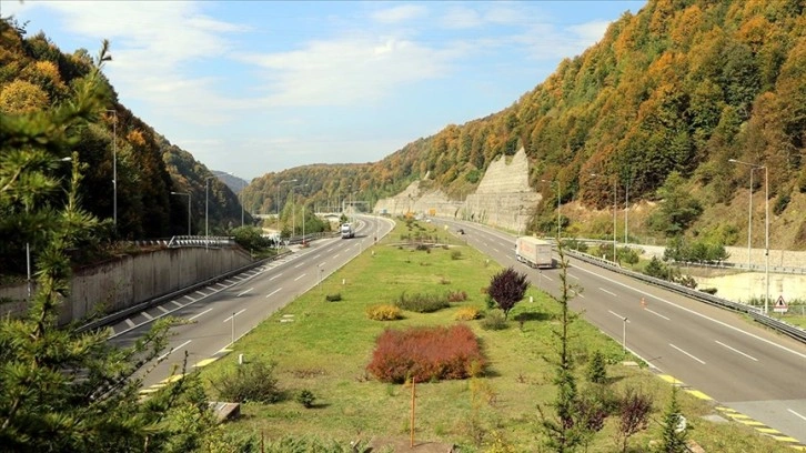 Bolu Dağı'nda sonbaharın renkleri havadan görüntülendi