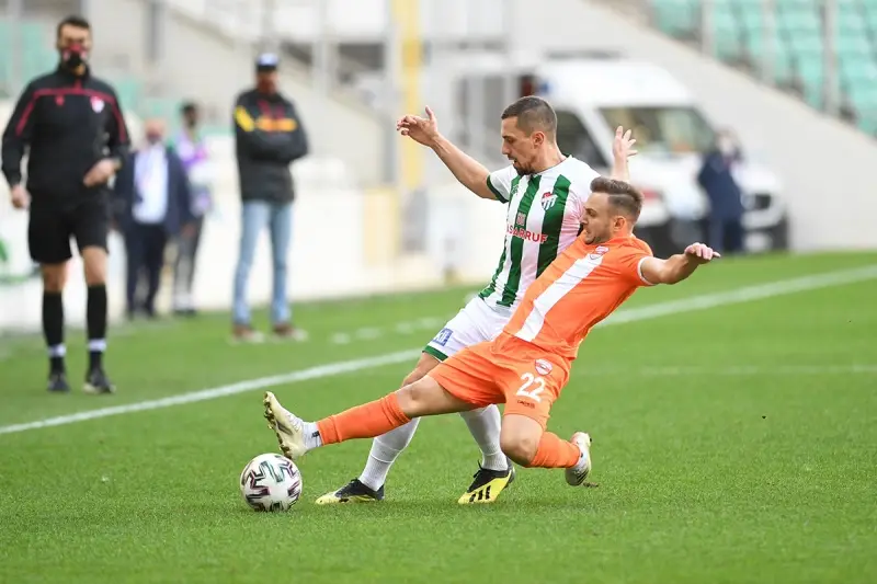 Bursaspor sahasında Adanaspor’u konuk edecek