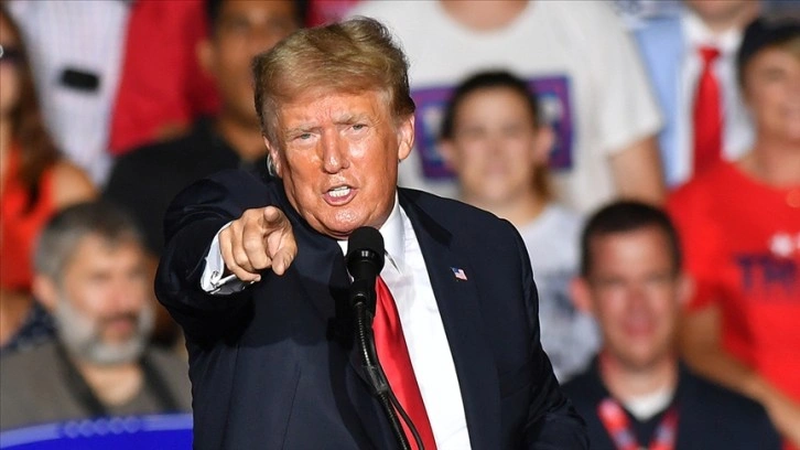 Eski ABD Başkanı Trump'tan 'Beni hala özlemediniz mi?' mesajı