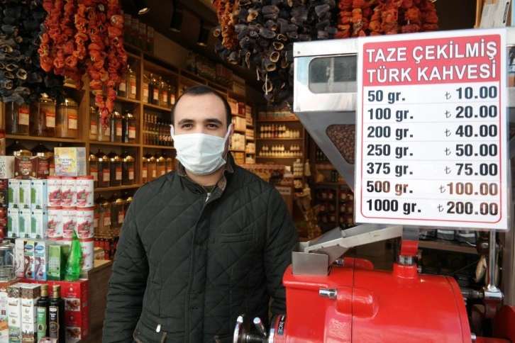 Esnaf tabelasına 50 gram kahve fiyatını da ekledi