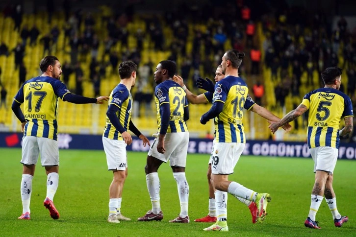 Fenerbahçe Kartal'la ilk galibiyetini aldı