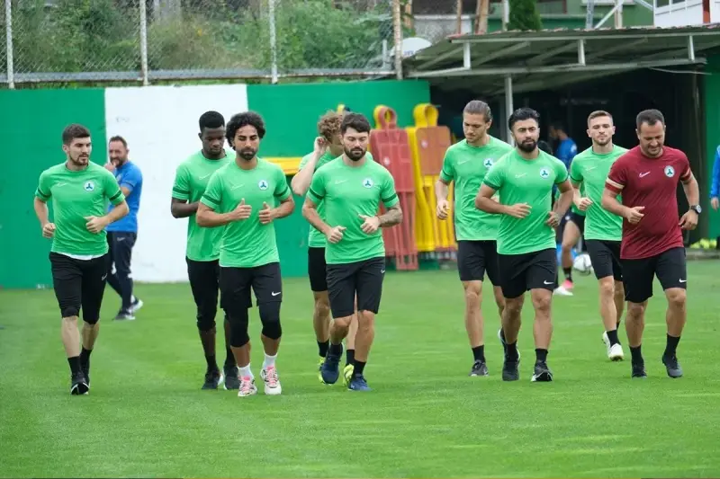 Giresunspor'da Eren Tozlu ve Caner Hüseyin Bağ ile yollar ayrıldı