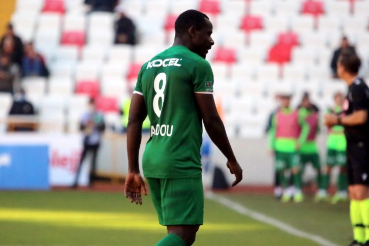 Giresunspor’da Hamidou Traore kırmızı kart gördü