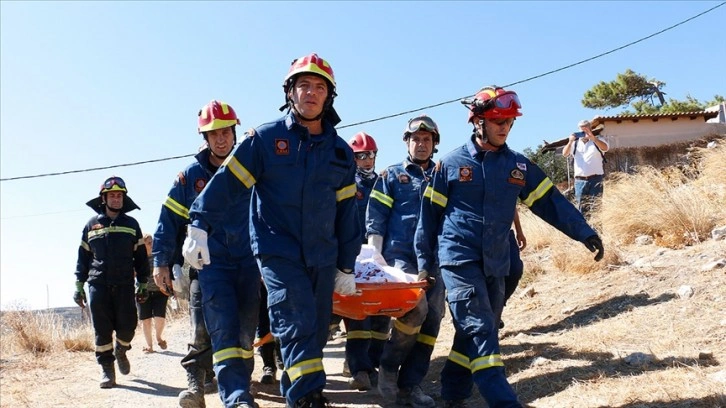 Girit’te depremin ardından 350’nin üzerinde binada hasar tespit edildi