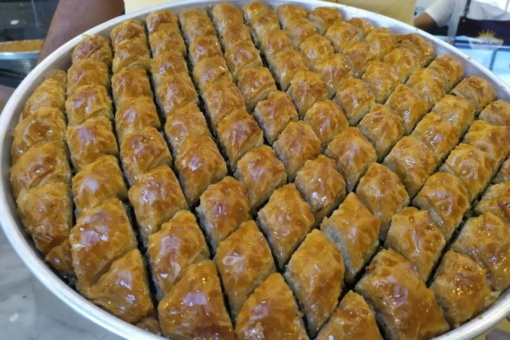 Gündemden düşmeyen baklava diyet listelerinde yer almıyor