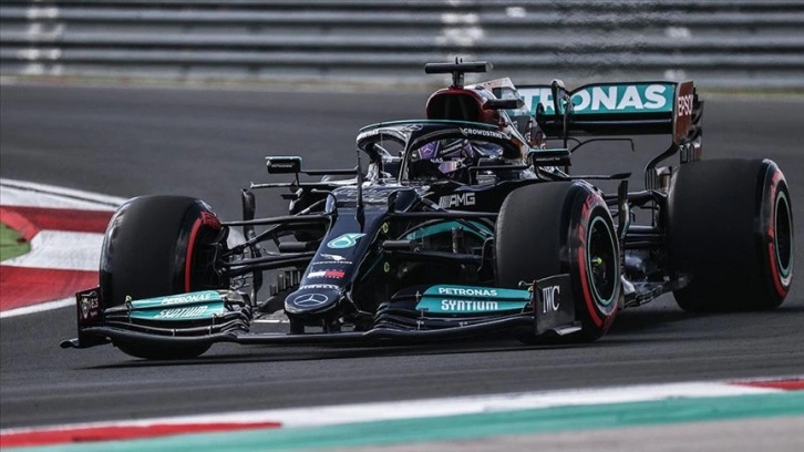 Hamilton, İstanbul Park tarihinin en hızlı pilotu oldu