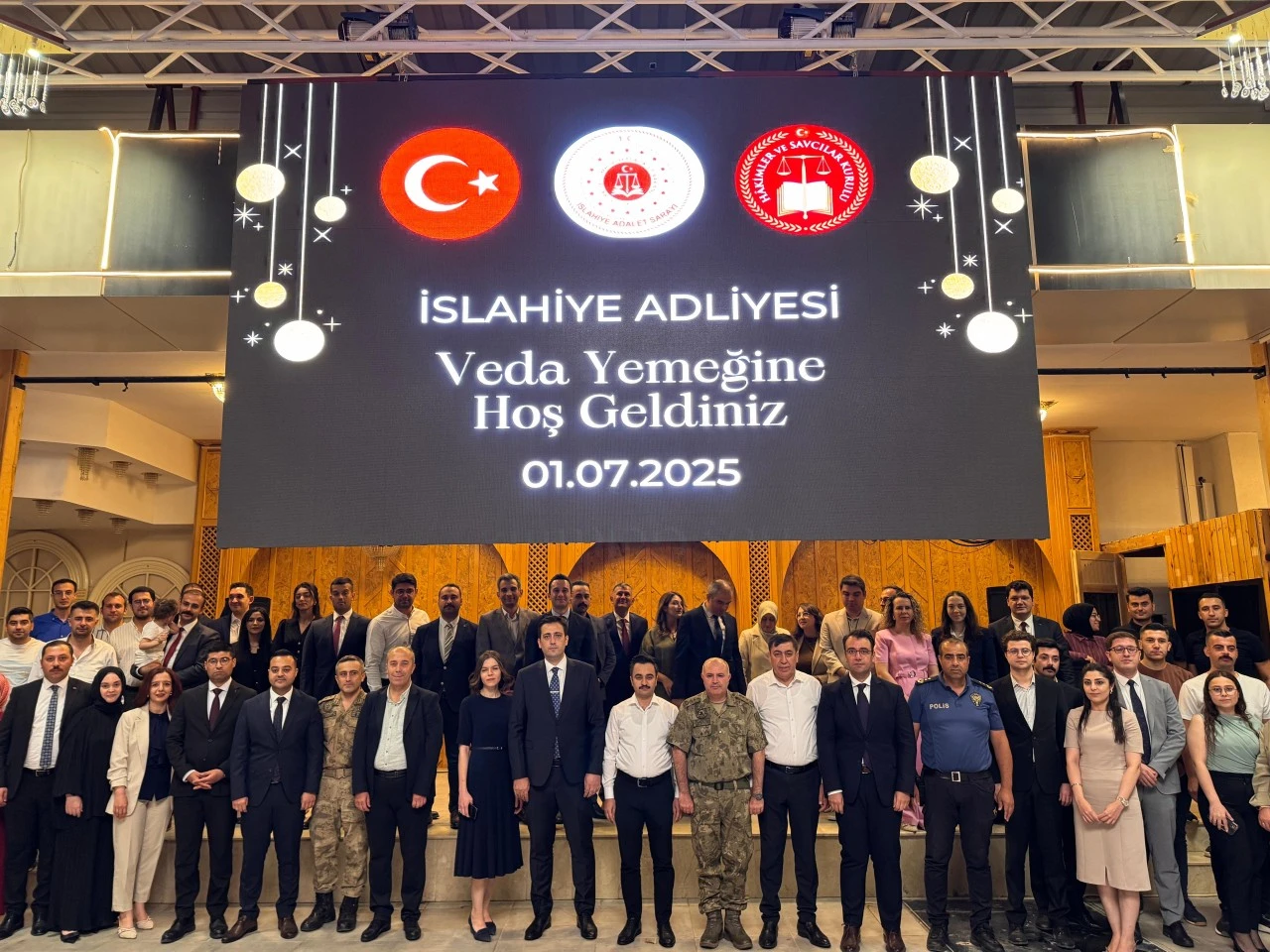 İslahiye Adliyesi’nde Duygusal Veda: Hakim ve Savcılara Plaketli Uğurlama