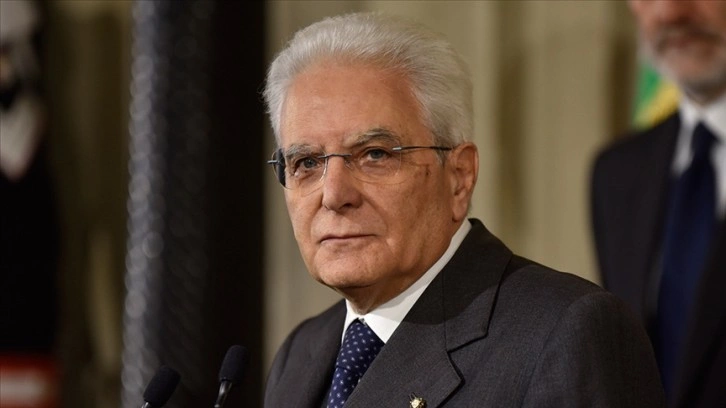 İtalya'da cumhurbaşkanlığına yeniden Sergio Mattarella seçildi