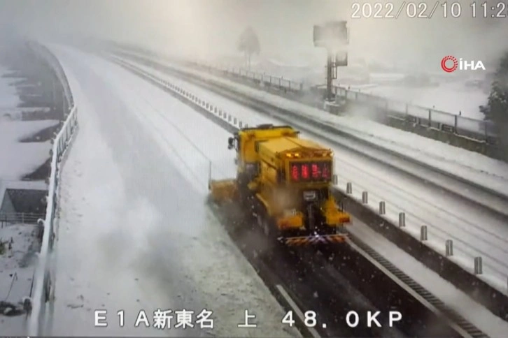 Japonya’da şiddetli kar hayatı olumsuz etkiledi