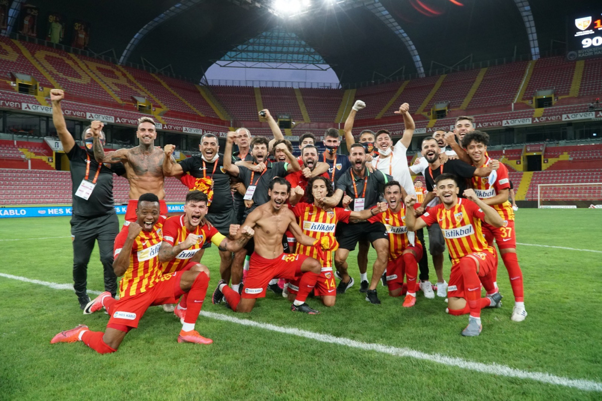 Kayserispor 26. kez Süper Lig'de