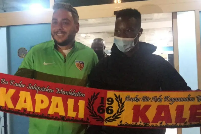 Kayserispor'un yeni transferi Mane geldi