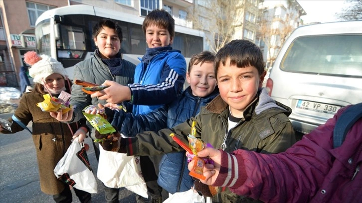 Konya'da çocuklar üç ayları 