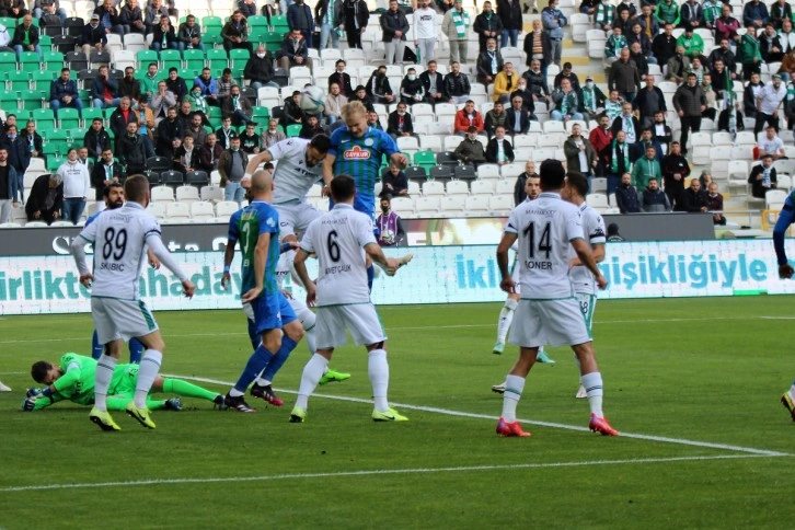 Konyaspor evinde güldü