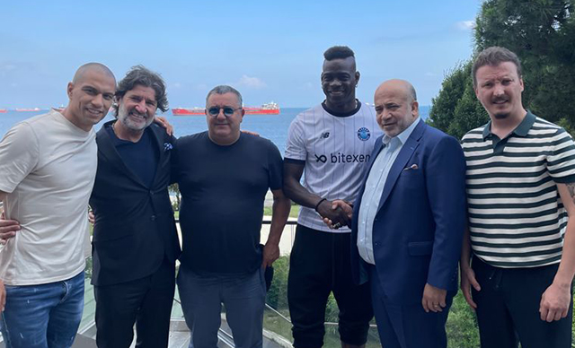 Mario Balotelli: Başkanla karakterimizin benzer olduğunu fark edince imzayı attım