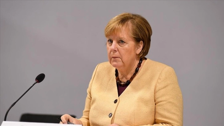 Merkel: 'Sinsi virüs' Kovid-19 ciddiye alınmalı