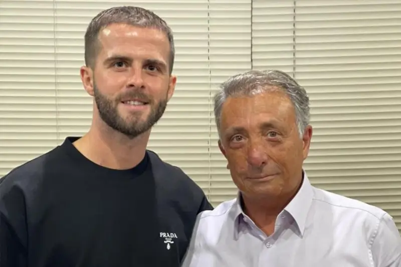 Miralem Pjanic resmen Beşiktaş'ta!