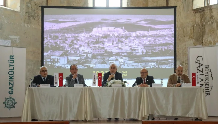 “1923’E GİDEN YOL 1920’DEN GEÇİYOR” KONULU PANELİN KAPANIŞI YAPILDI