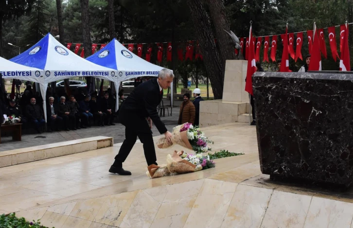 ŞAHİNBEY BELEDİYESİ 25 ARALIK ETKİNLİKLERİNDE ŞEHİTLERİNİ ANDI