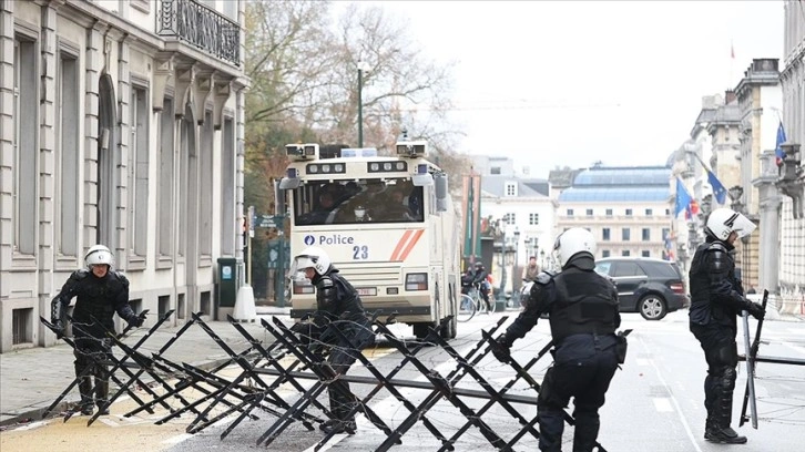 'Özgürlük konvoyu' Brüksel'de de yasaklandı
