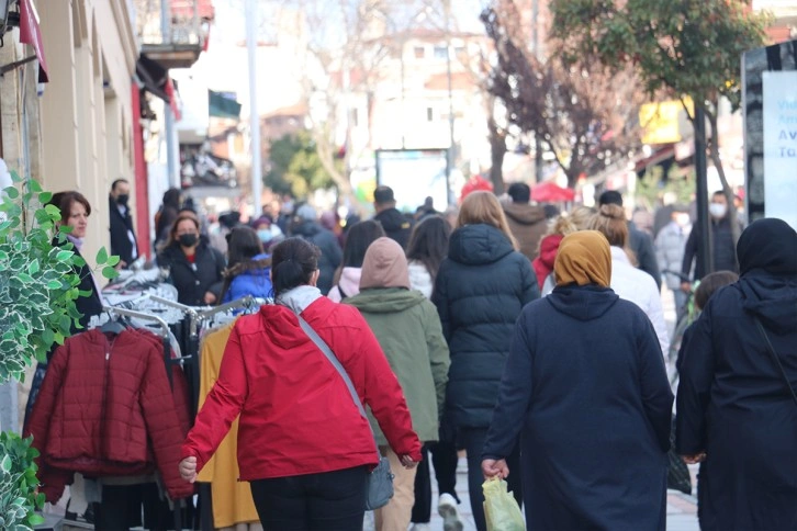 PCR testi kalktı, Bulgarlar Edirne’ye akın etti