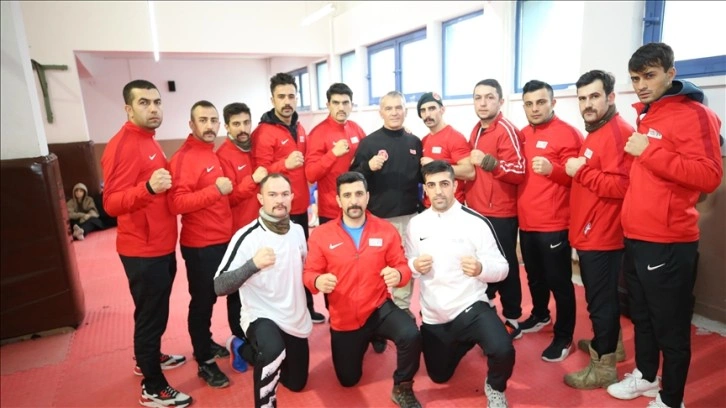 PÖH'lerden kurulu kick boks takımı, başarısıyla göz doldurdu