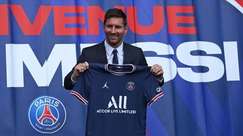 PSG’nin yeni transferi Messi: Tüm kulvarlarda zirveye çıkmayı hedeflediği için PSG'yi tercih et