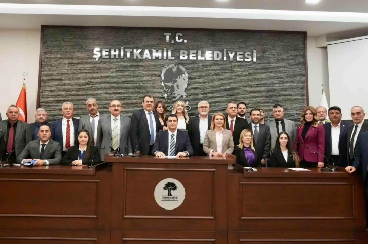 ŞEHİTKAMİL’DE YENİ DÖNEMİN İLK MECLİSİ