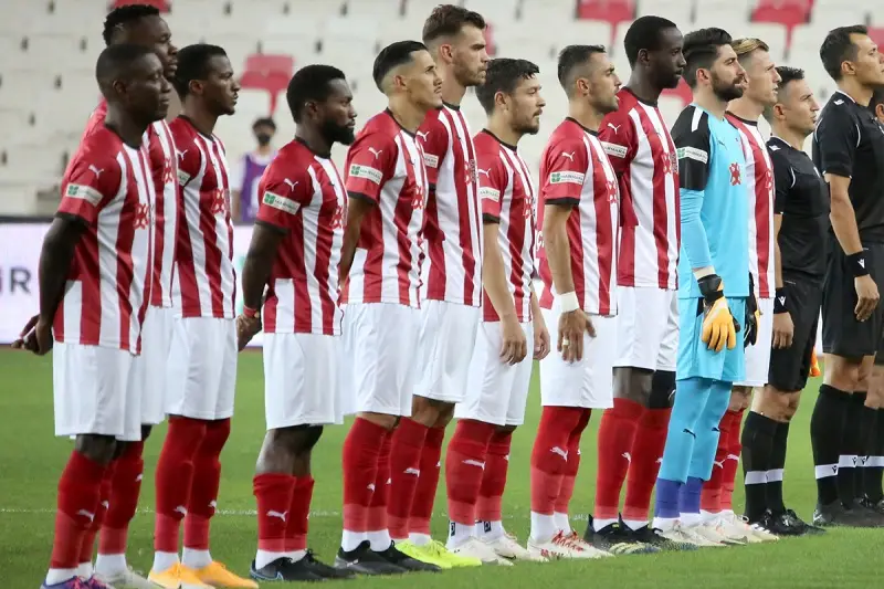 Sivasspor’da zorlu Fenerbahçe maçı öncesi 4 eksik!