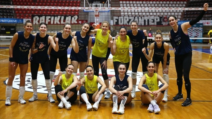 Sosyal proje olarak kurulan voleybol takımı, Sultanlar Ligi yolunda