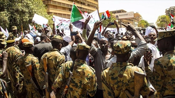 Sudan ordusu, ülkedeki 