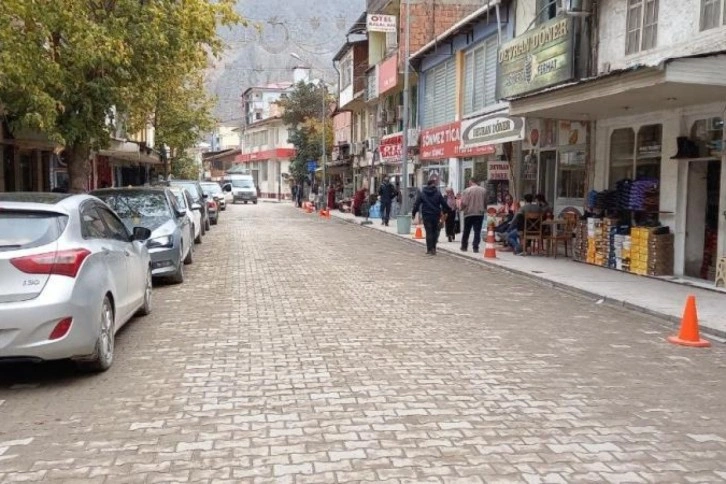 Sular altında kalacak ilçede trafik sorununa Karadeniz usulü çözüm