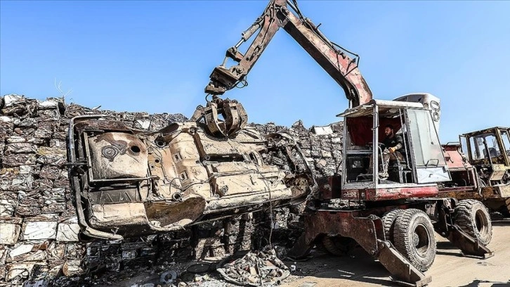 Suriye'deki iç savaştan geriye kalan hurdalar üretime kazandırılmayı bekliyor