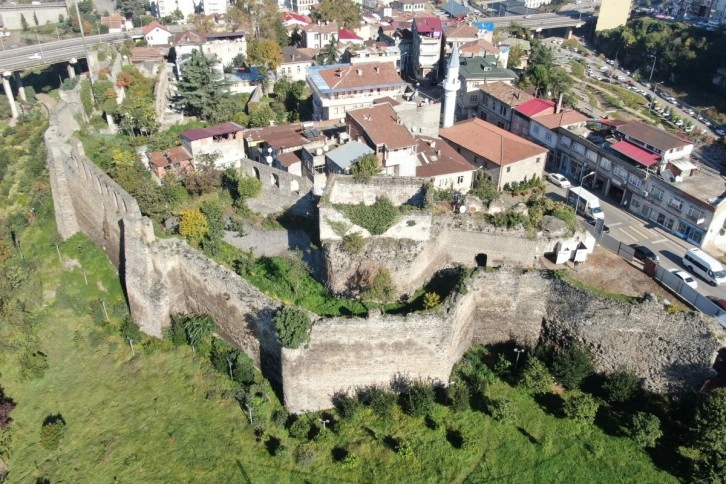 Trabzon’da heyecanlandıran arkeolojik kazı