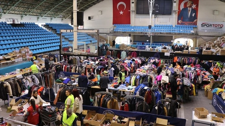 Trakya'dan deprem bölgesine yardım ve destek sürüyor