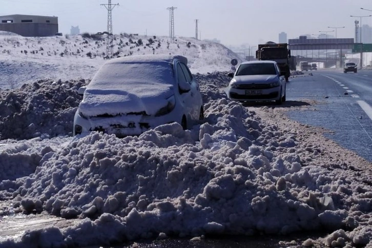 Vali Yerlikaya’dan araçların çekilmesi için 3’üncü uyarı