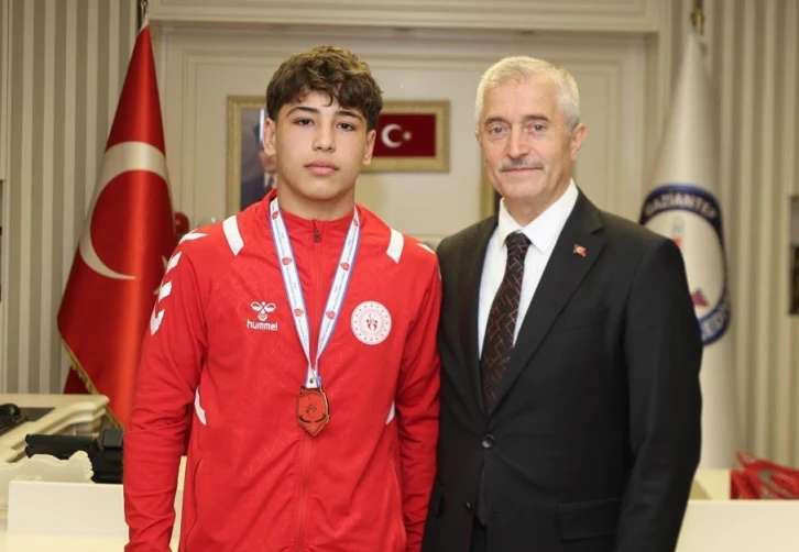 AVRUPADAKİ GURURUMUZ