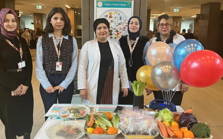 GİBTÜ HEMŞİRELİK BÖLÜMÜ ÖĞRENCİLERİNDEN OBEZİTE FARKINDALIK ETKİNLİĞİ