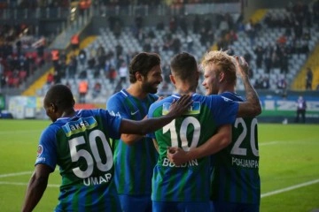 10 kişi kalan Göztepe, Rizespor'a direnemedi!