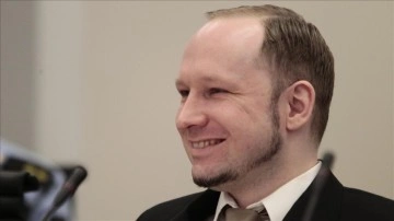8Norveç’te 2011’de toplu katliam yapan Breivik, halen toplum için tehlikeli