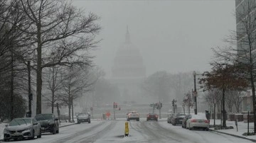 ABD'de kar fırtınası Washington ve çevresinde hayatı olumsuz etkiledi