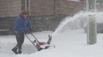 ABD'nin batı eyaletlerinde kar fırtınası ulaşımı olumsuz etkiledi